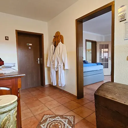 아파트 Gaestehaus Kuhbier I Wlan, Parkplatz, Boxspringbetten, Sauna *