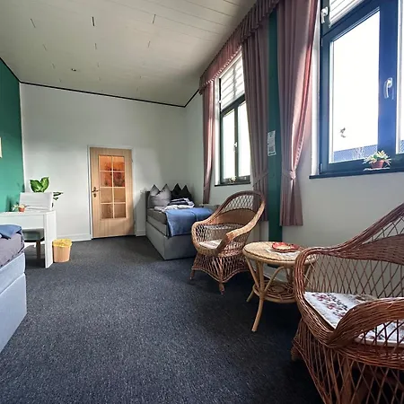 아파트 Gaestehaus Kuhbier I Wlan, Parkplatz, Boxspringbetten, Sauna