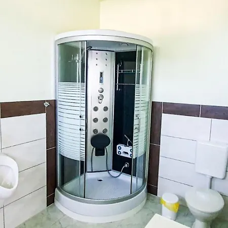 Gaestehaus Kuhbier I Wlan, Parkplatz, Boxspringbetten, Sauna Apartman