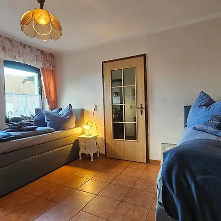 Gaestehaus Kuhbier I Wlan, Parkplatz, Boxspringbetten, Sauna 아파트 Kuhbier (Gross Pankow)