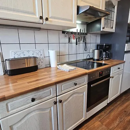 Gaestehaus Kuhbier I Wlan, Parkplatz, Boxspringbetten, Sauna 아파트 *