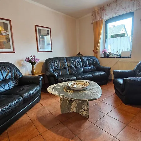 Gaestehaus Kuhbier I Wlan, Parkplatz, Boxspringbetten, Sauna 아파트