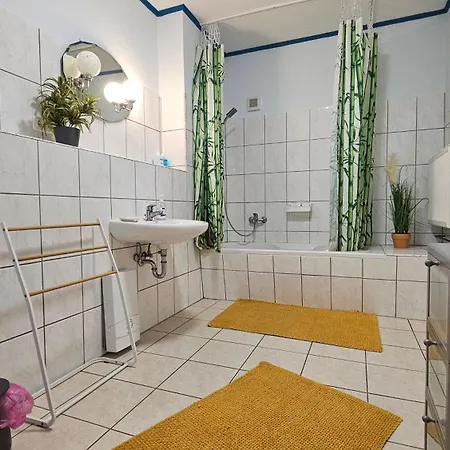 Gaestehaus Kuhbier I Wlan, Parkplatz, Boxspringbetten, Sauna 아파트 *