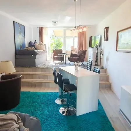 아파트 Gaestehaus Kuhbier I Wlan, Parkplatz, Boxspringbetten, Sauna Kuhbier (Gross Pankow)